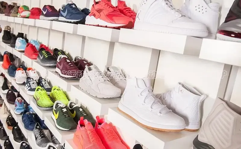 乐玩LEWIN-乐玩国际-乐玩体育-乐玩游戏百度游戏2025新款防水运动鞋-为您的日常运动增添一层安心保护