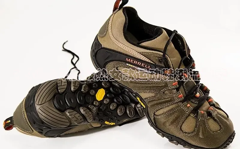 ：2025年度最热女款运动鞋潮流趋势