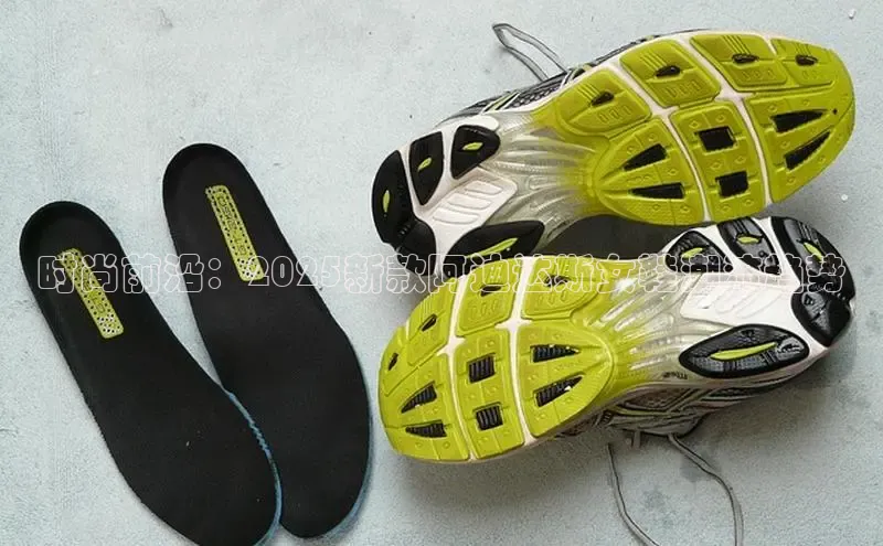 时尚前沿：2025新款阿迪达斯女鞋潮流趋势