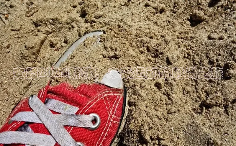 安踏2025新款：未来运动的时尚之旅